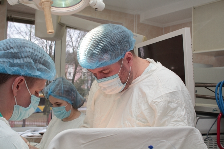 В Гродно врачи выполнили уникальную лапароскопическую операцию.PNG