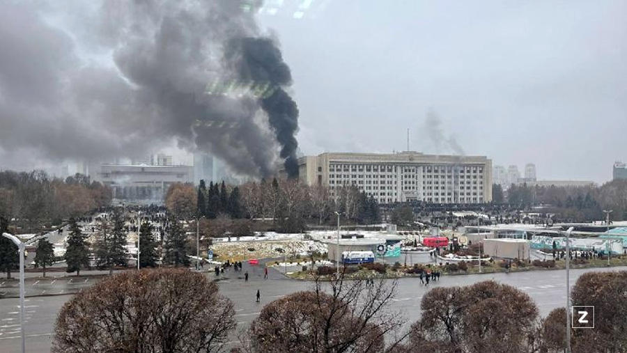 Алма Ата Центральная площадь города