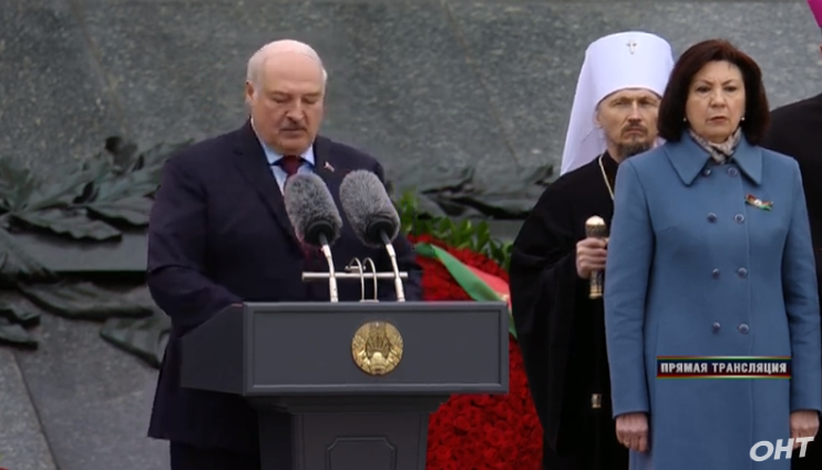 Лукашенко в День Победы напомнил о важности сохранения мира.PNG