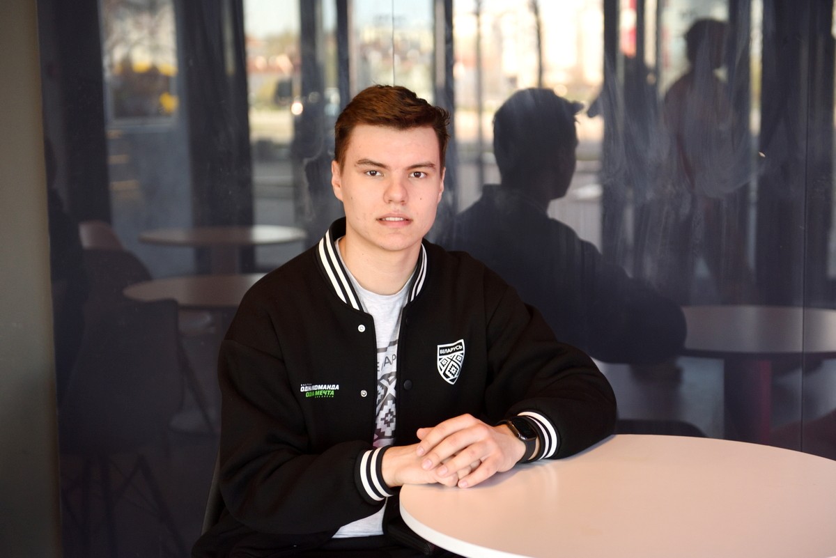 Хоккеист Матвей Шидловский 4.jpg