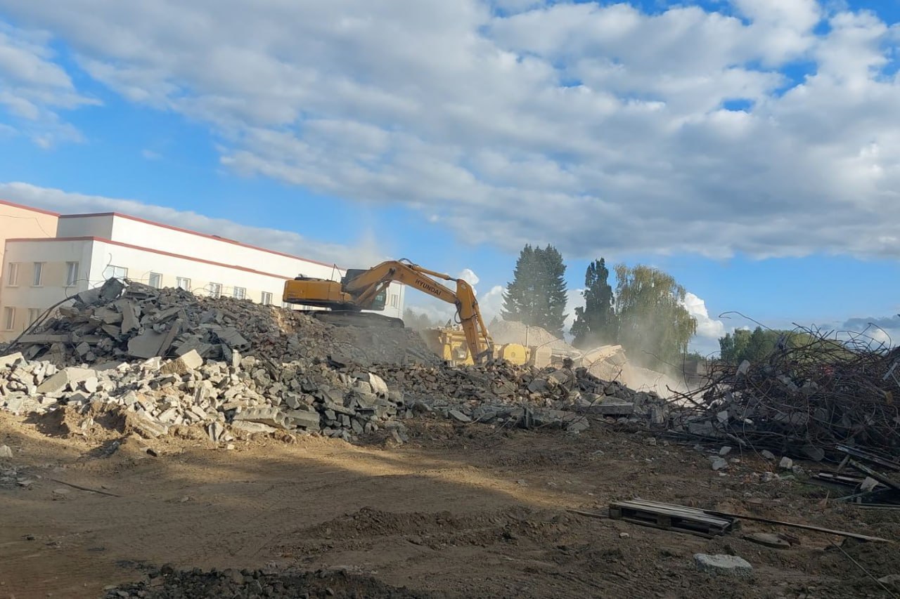 недостроенный корпус больницы