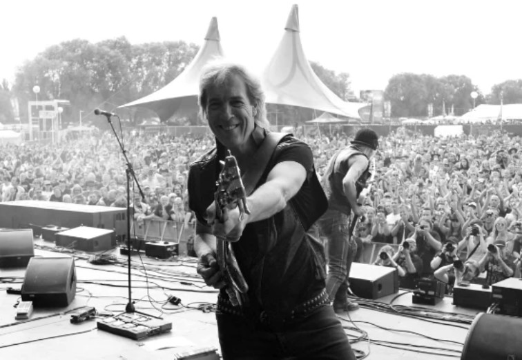 Франсис Бухгольц Франсис Бухгольц