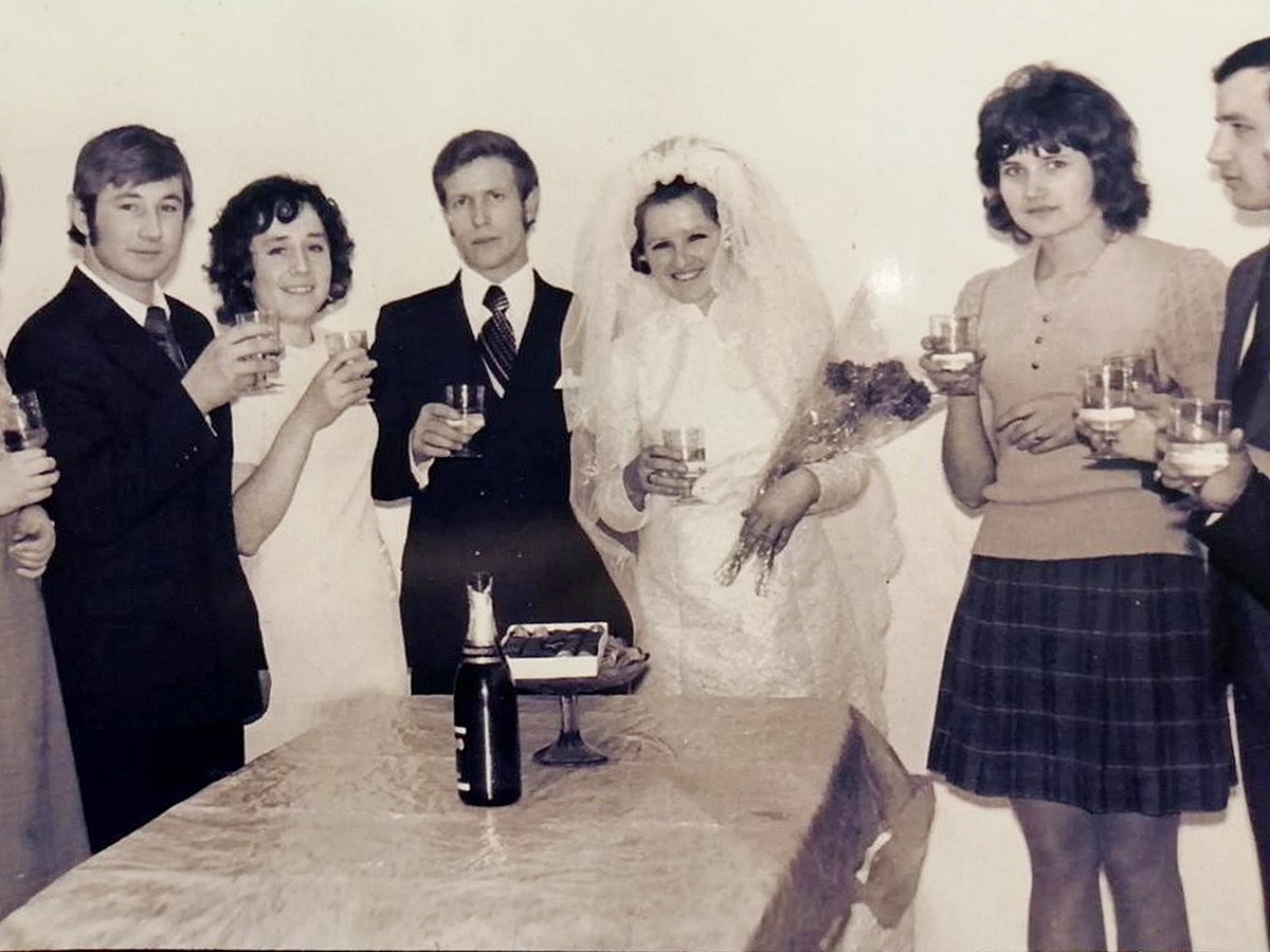 11-Надежда и Михаил Добрянские расписались 10 января 1975 года.jpg