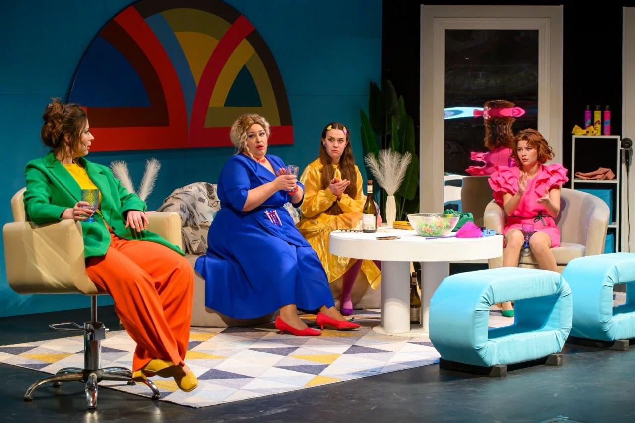 6-Спектакль Салон красоты.jpg