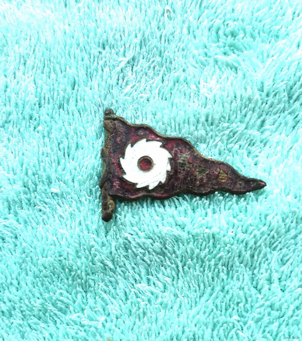 Дорогой значок