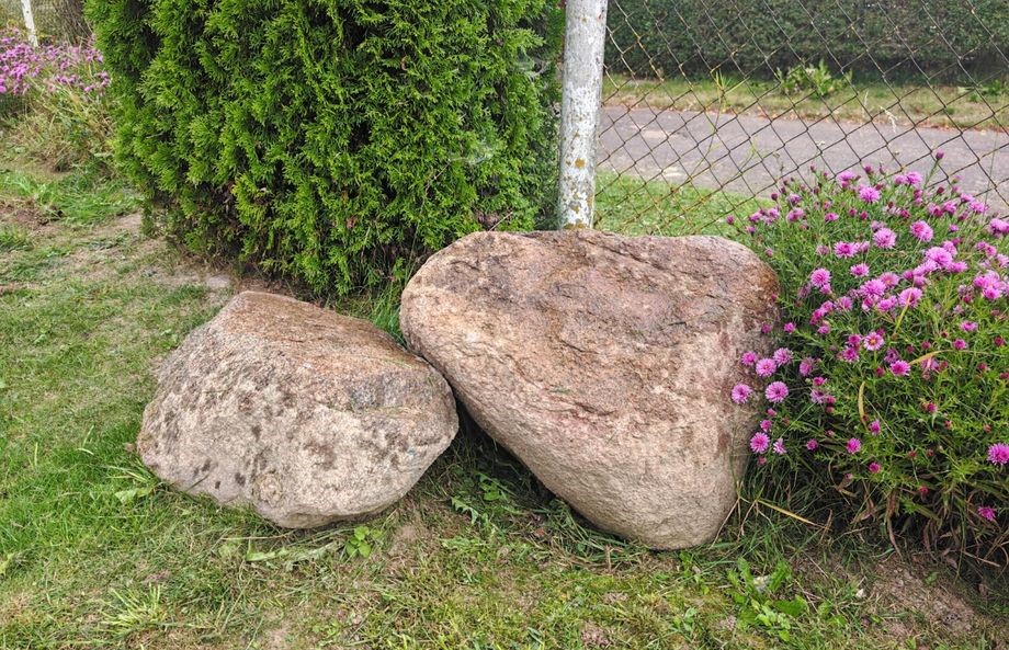 Камни и валуны