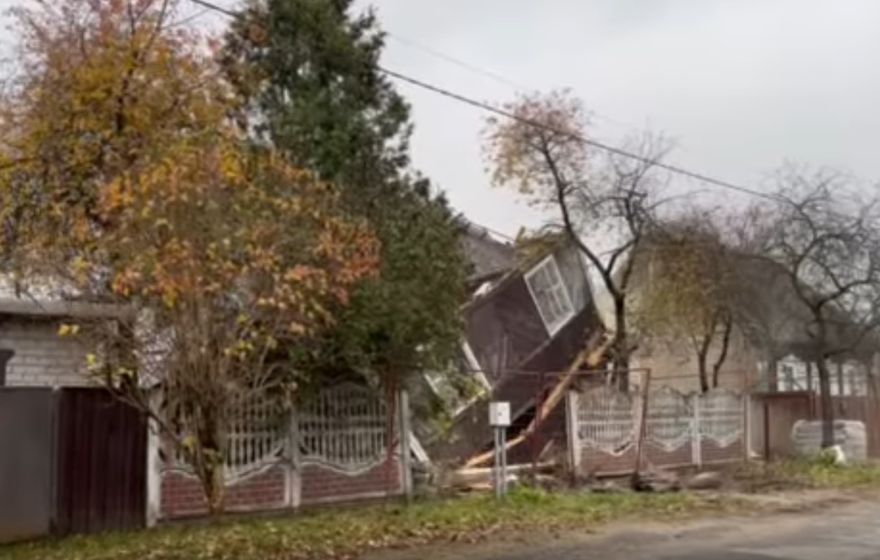 снос дома на Орловской