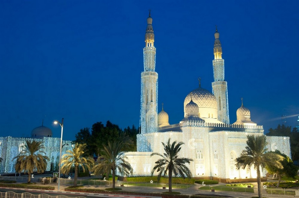 10-Jumeirah Mosque Dubai.jpg