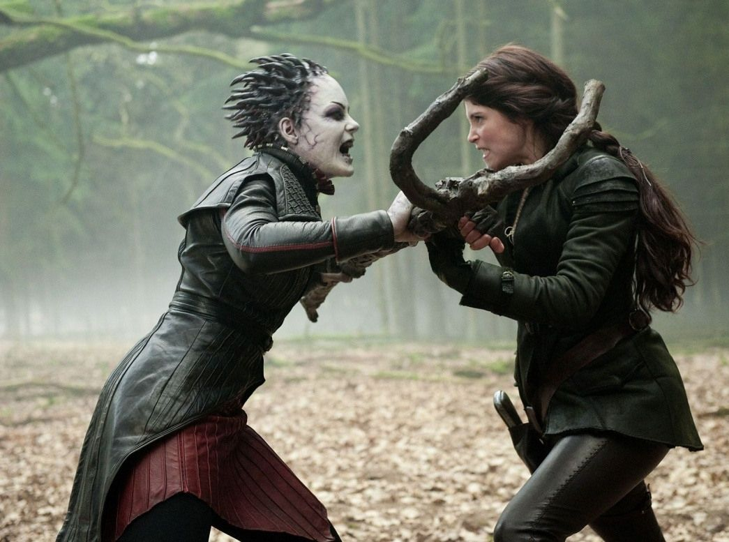 кадр из фильма Охотники на ведьм