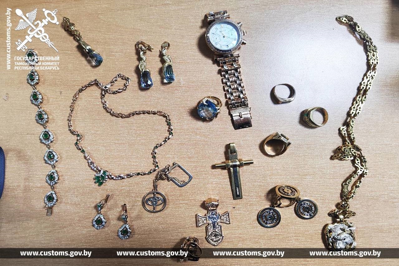 изъятые драгоценности