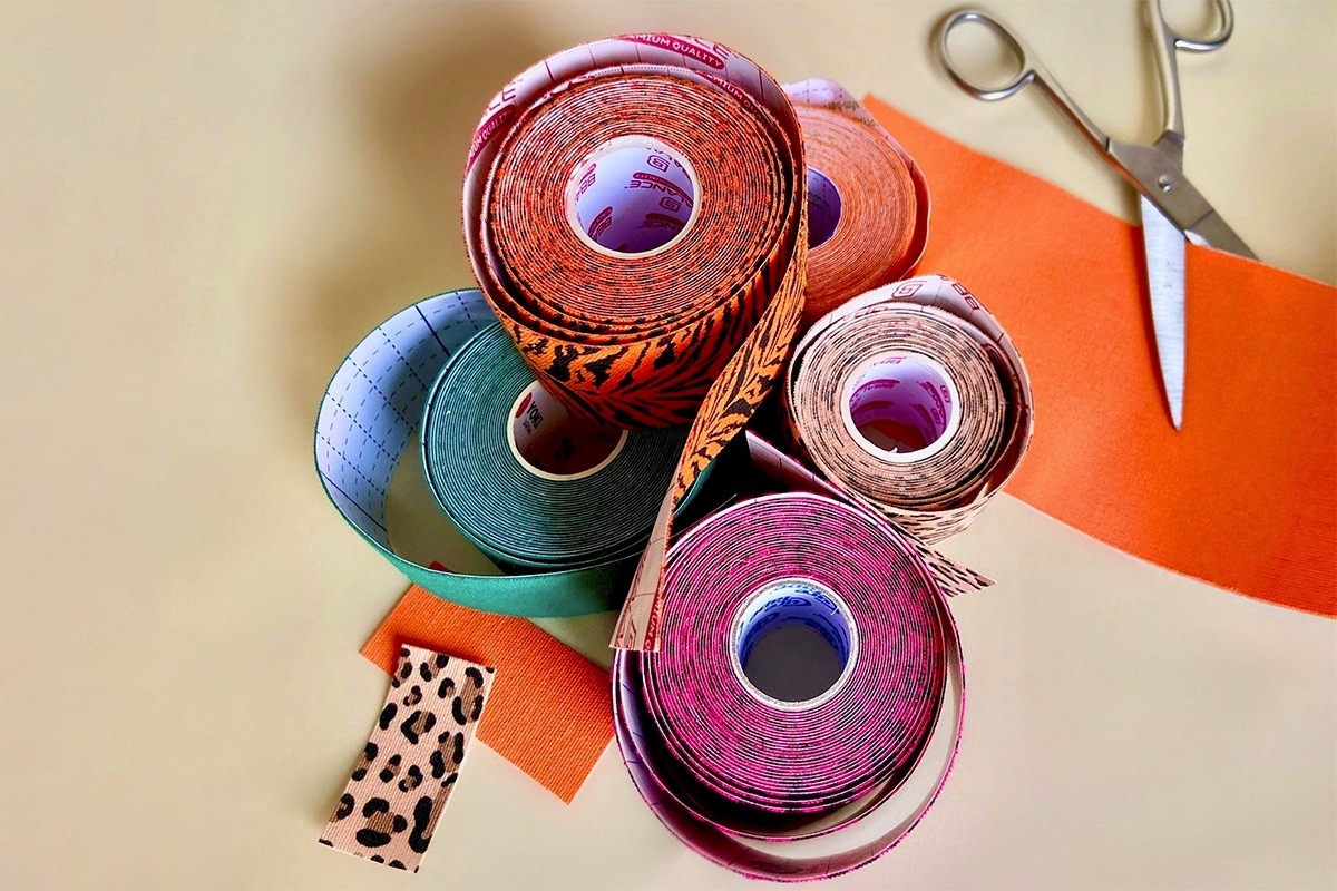 5-Тейпы можно подобрать по цвету и они станут изюминкой образа.jpg