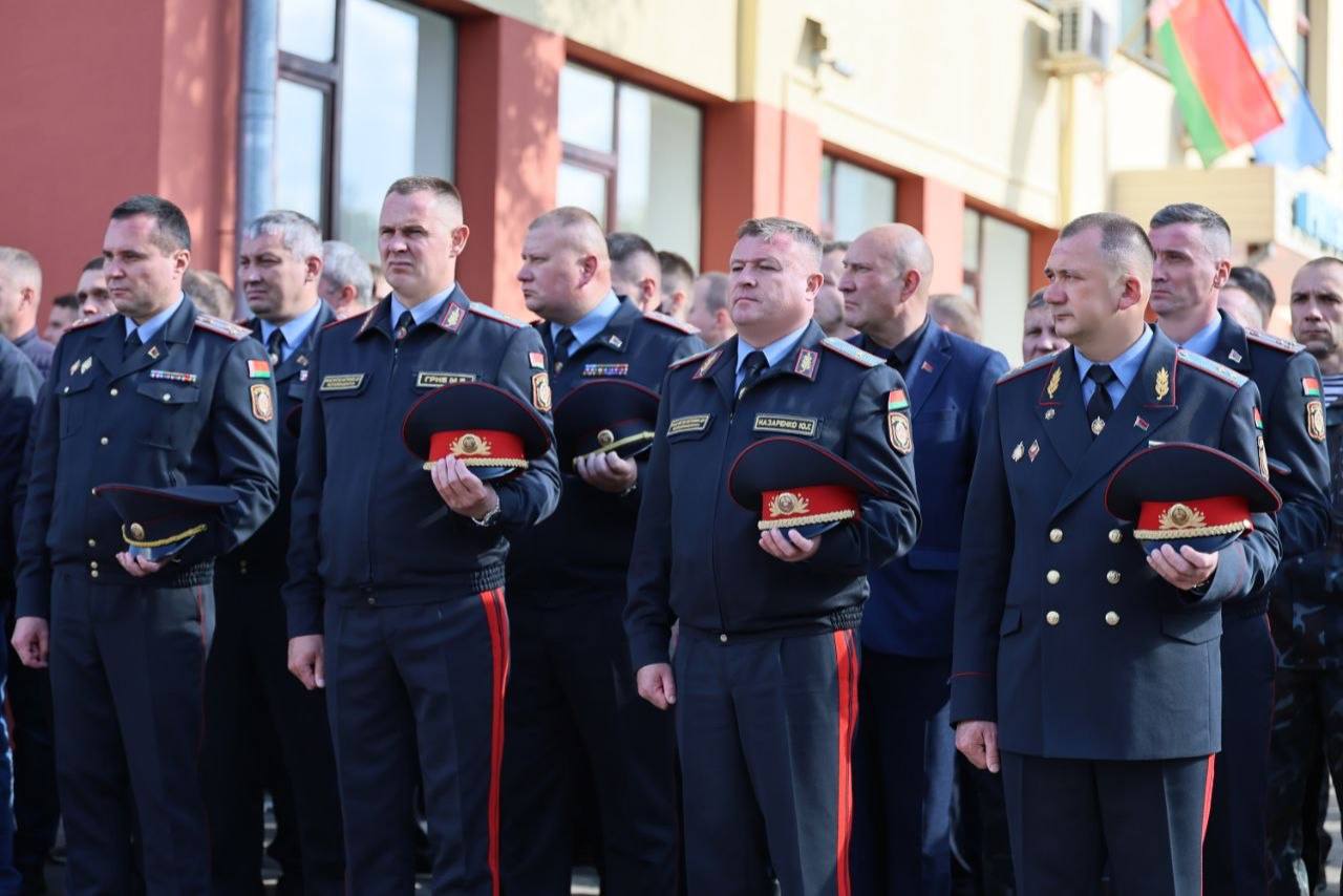 прощание с командиром взвода минского ОМОН Олесем Баканом