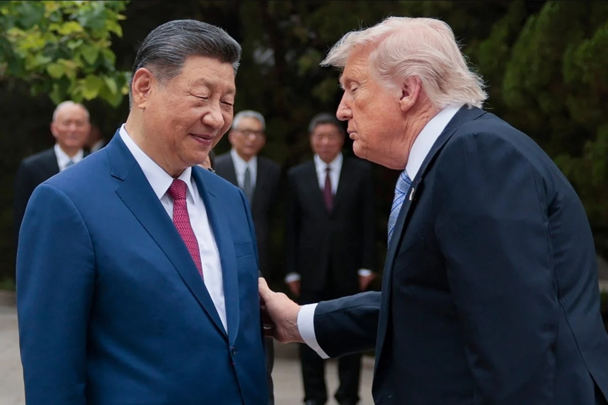 Си Цзиньпин и Трамп_фото с сайта South China Morning Post Си Цзиньпин и Трамп_фото с сайта South China Morning Post