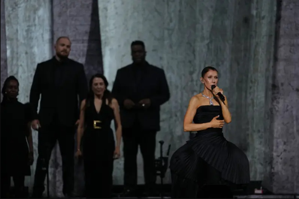 Селин Дион выступает на открытии своего концертного тура «Celine Dion Paris 2026» под Парижем 12 сентября Селин Дион выступает на открытии своего концертного тура «Celine Dion Paris 2026» под Парижем 12 сентября