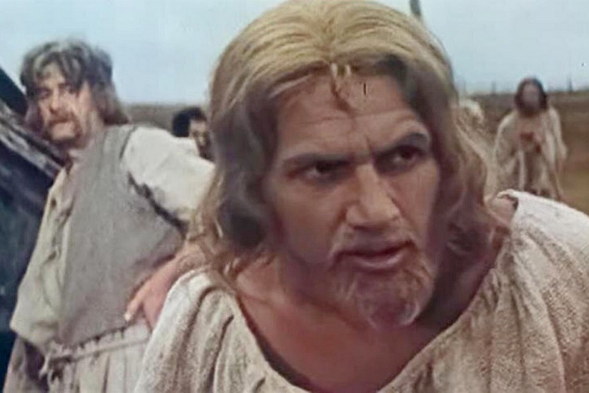 2-Кадр из фильма Хрыстос прызямліўся ў Гародні.jpg