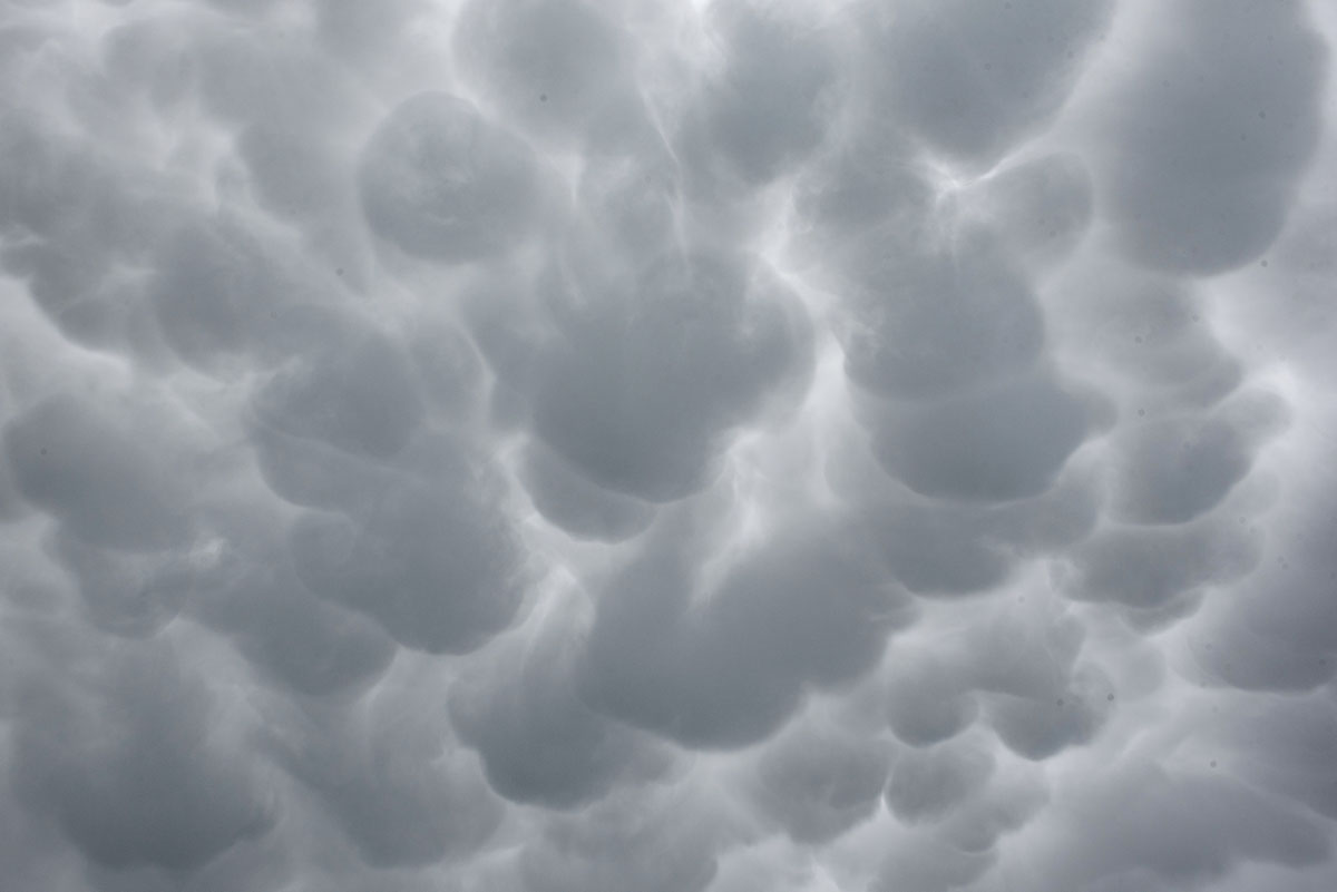вымеобразные облака.jpg