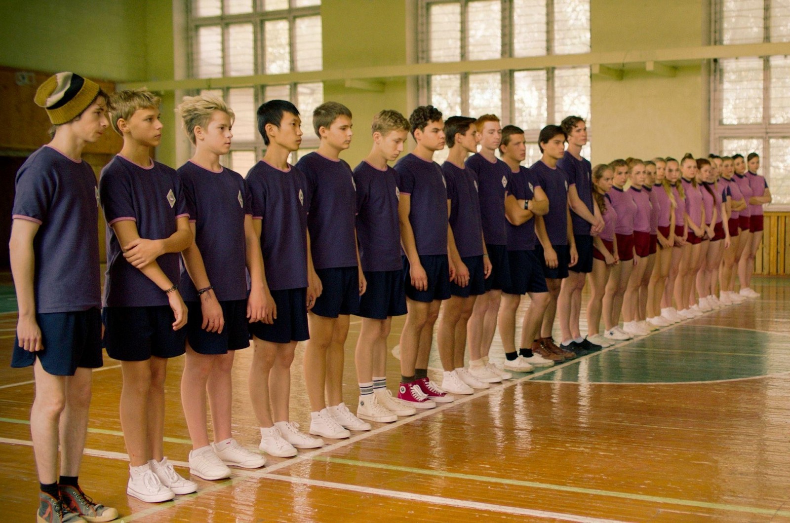 3-Во время пубертата мальчики могут расти на 10-12 см в год кадр из фильма Хороший мальчик.jpg