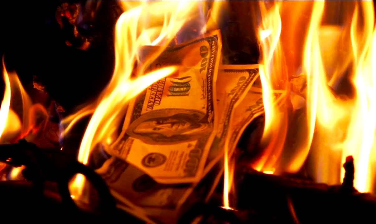Доллары в огне