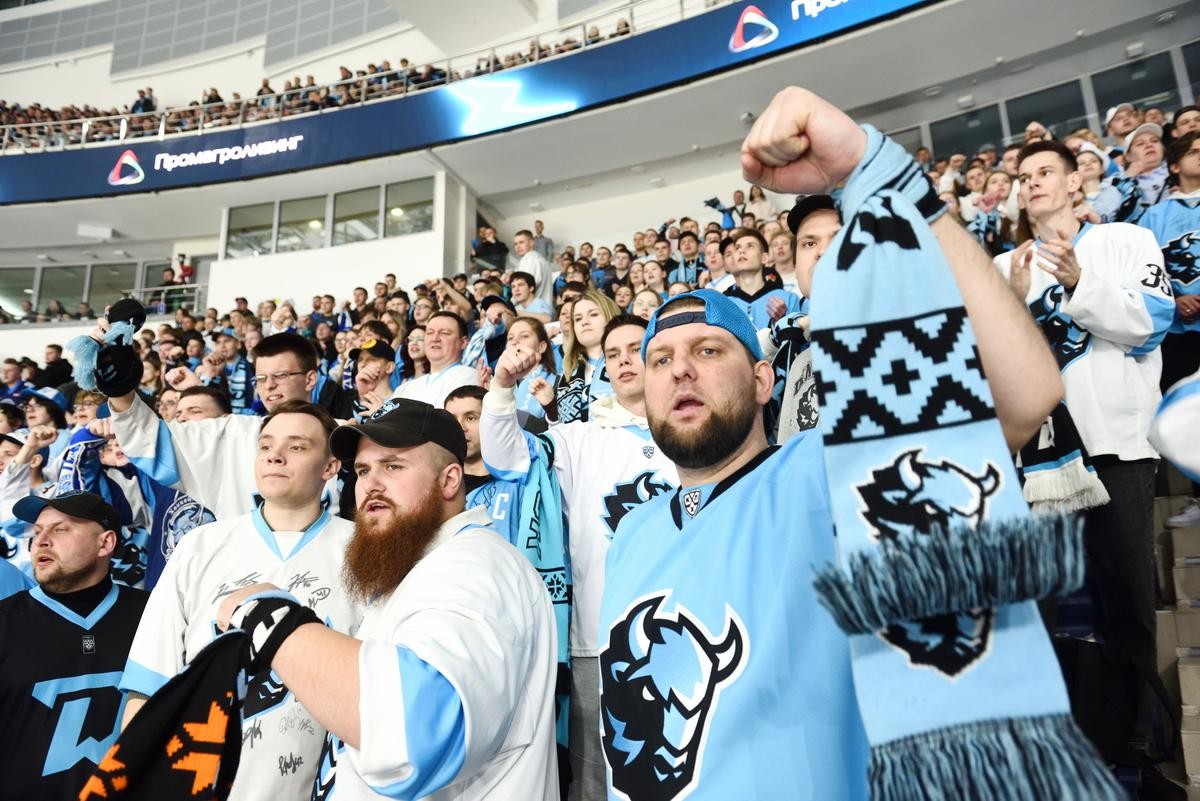 12-Болельщики минского Динамо.jpg