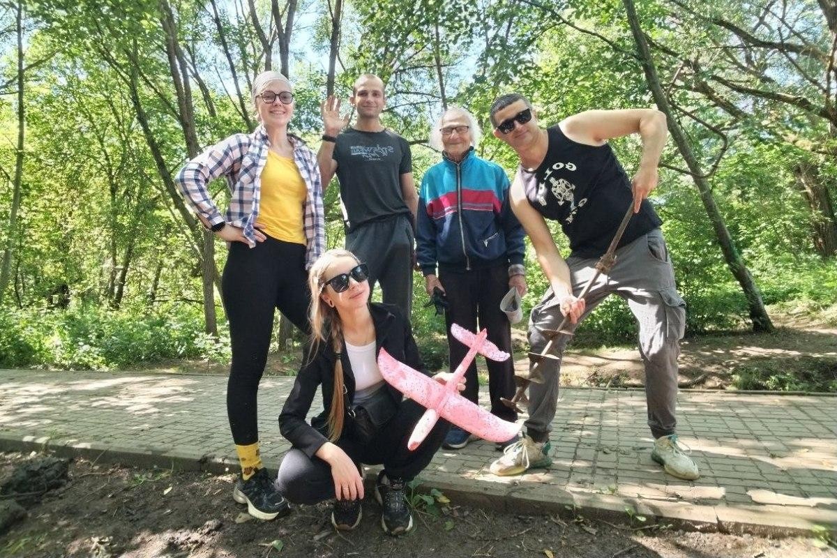 5-Сборщики мусора из команды Дарьи Волковой.jpg