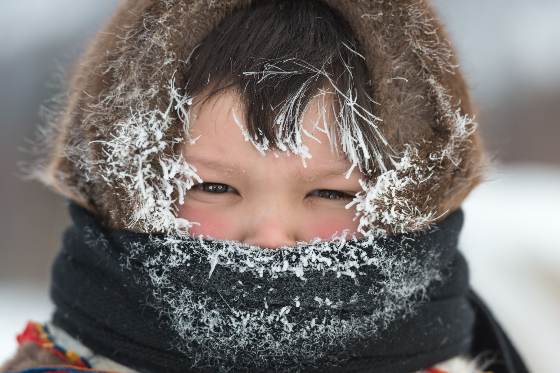 ребенок при сильных заморозках на улице