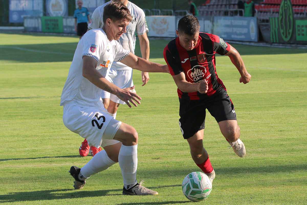 матчи 16-го тура чемпионата Беларуси по футболу матчи 16-го тура чемпионата Беларуси по футболу.jpg