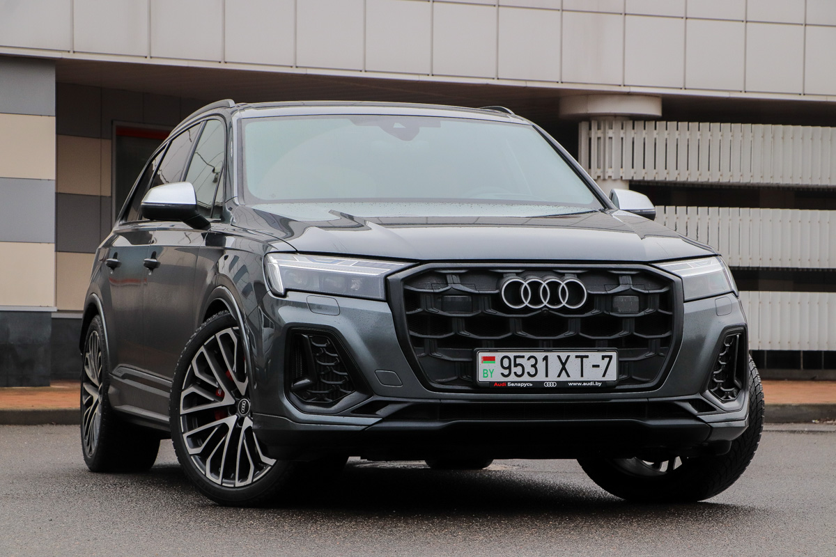 AudiSQ7_8.jpg