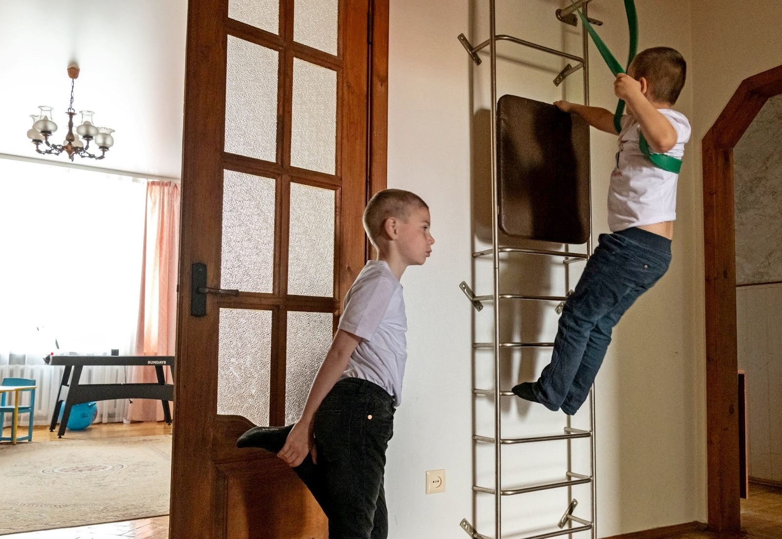 10-Слева направо - Паша и Павлик.jpg