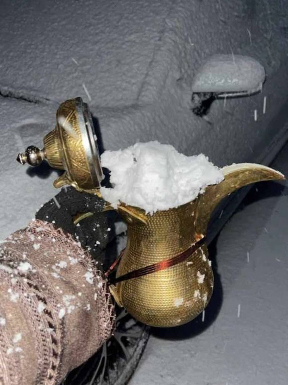 снег, Саудовская Аравия.jpg