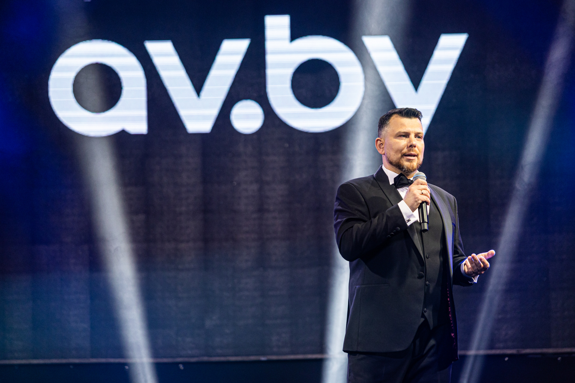 Маскот 7.jpg Маскот 7.jpg