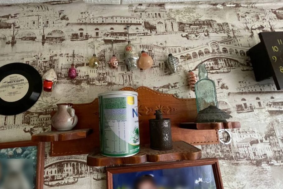 граната на полке.jpg