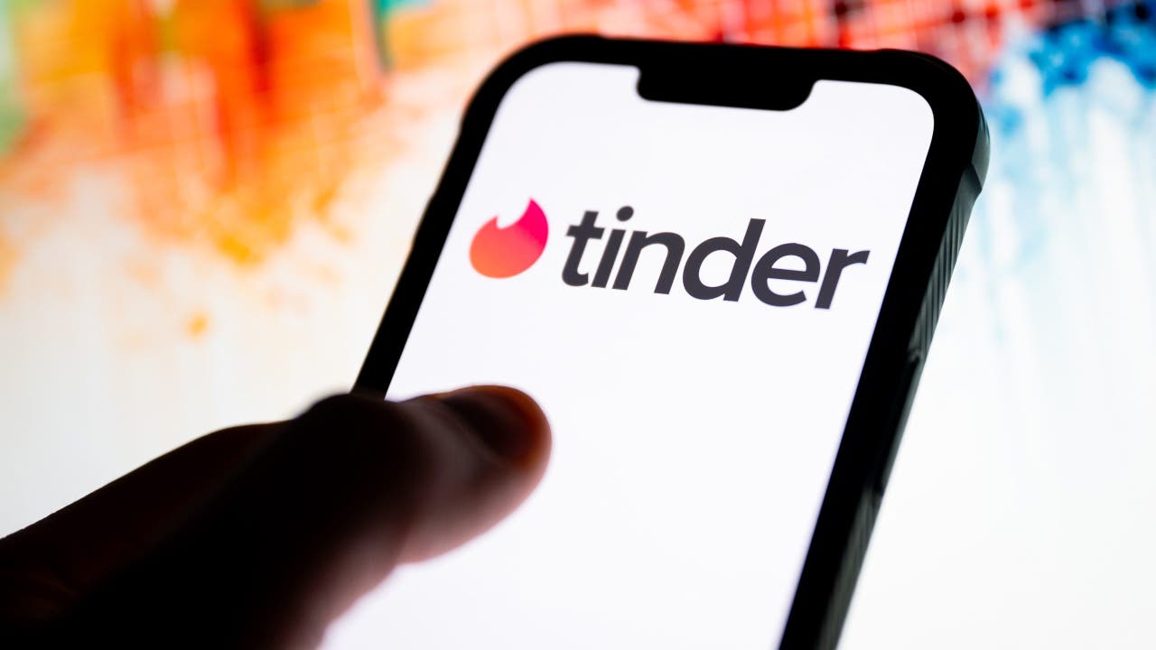 tinder-resized-scaled.jpg