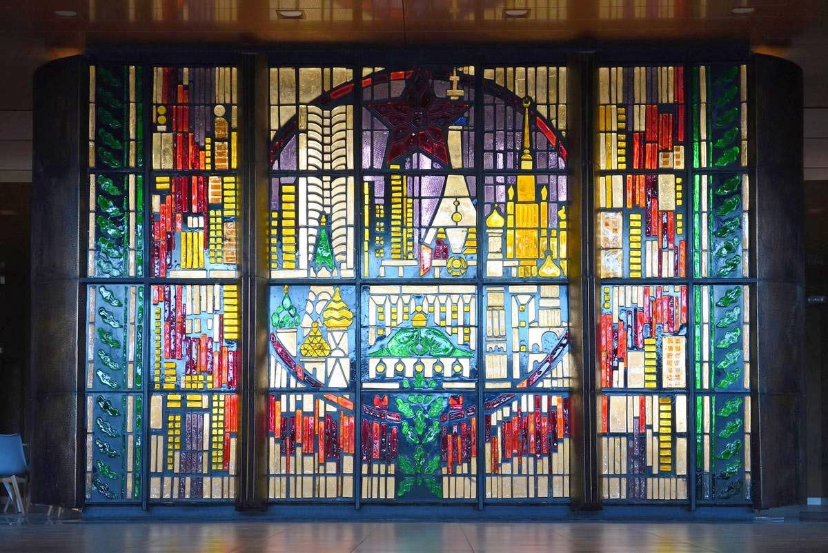20-Витраж в кинотеатре Москва.jpg