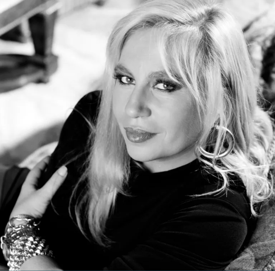 Донателла в 1990 году