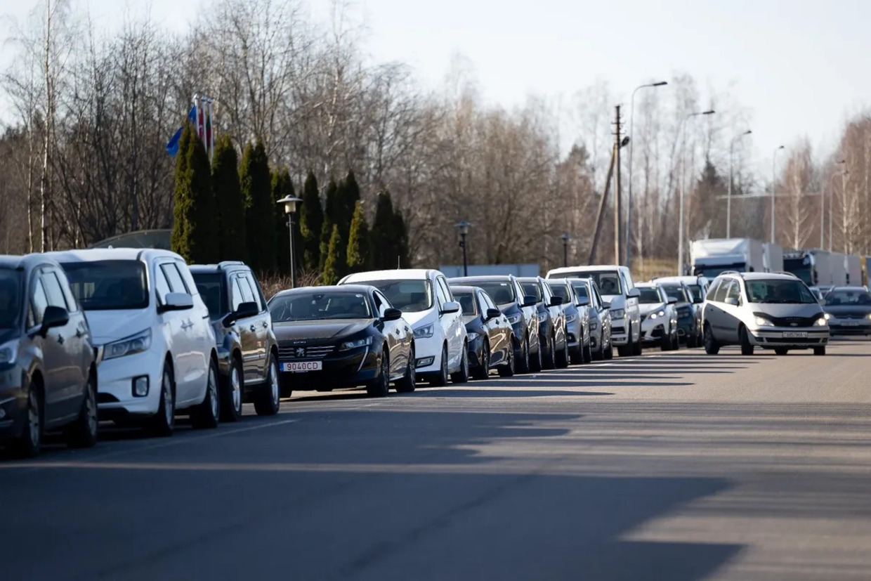 очередь из машин