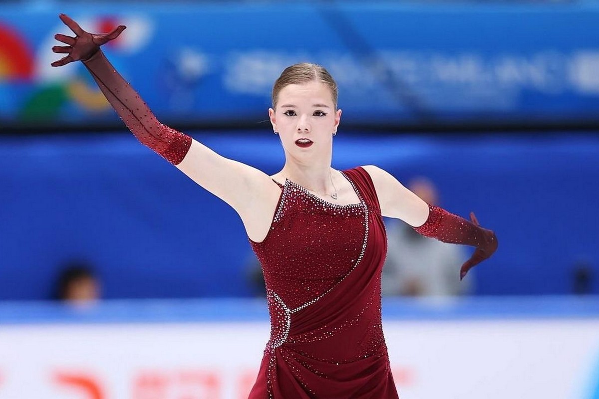 5-Фигуристка-одиночница Виктория Сафонова.jpg