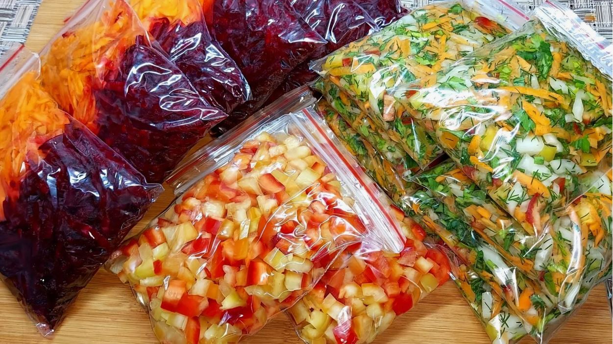 пакеты с овощами