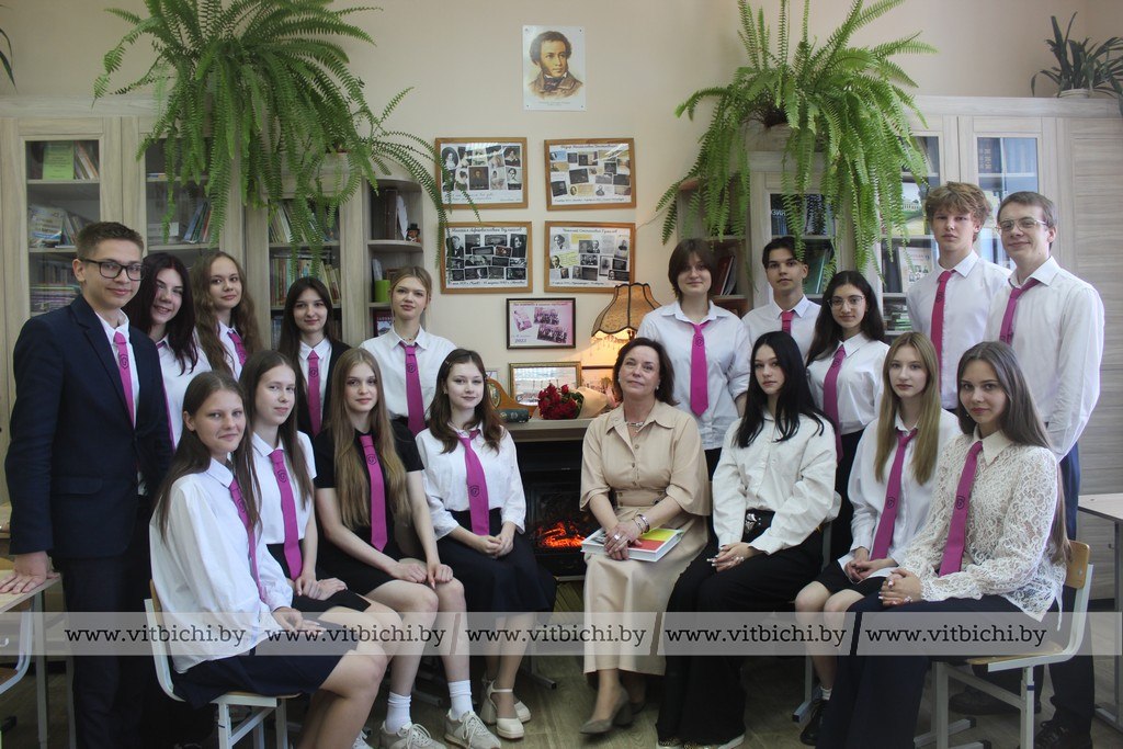 гимназия Витебска, стобалльники гимназия Витебска, стобалльники.jpg