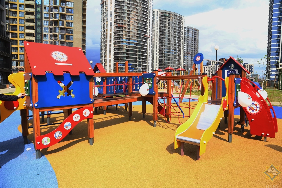 Детские площадки в Минске улучшат при благоустройстве в 2023 году |  СмартПресс