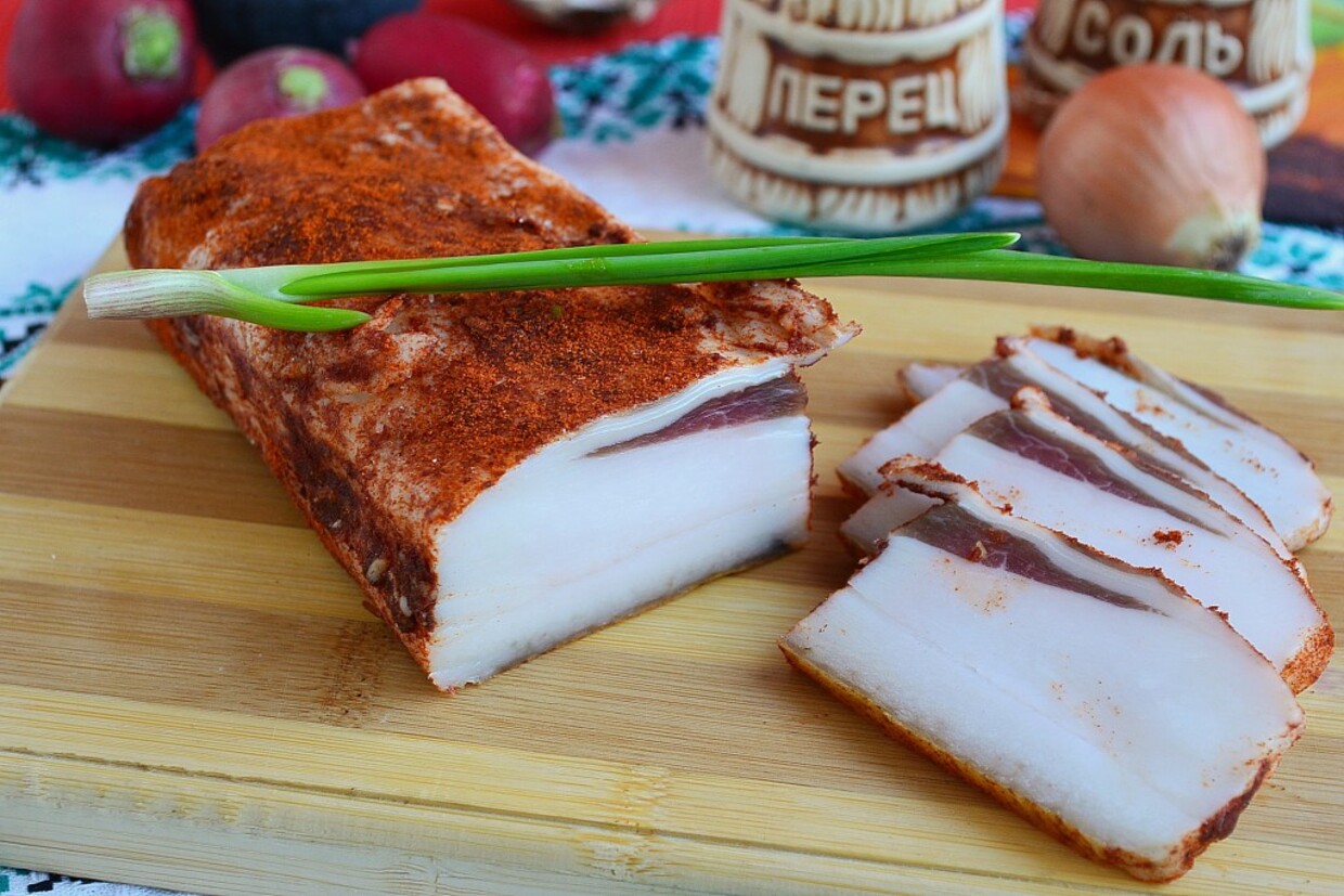 шпик с солью