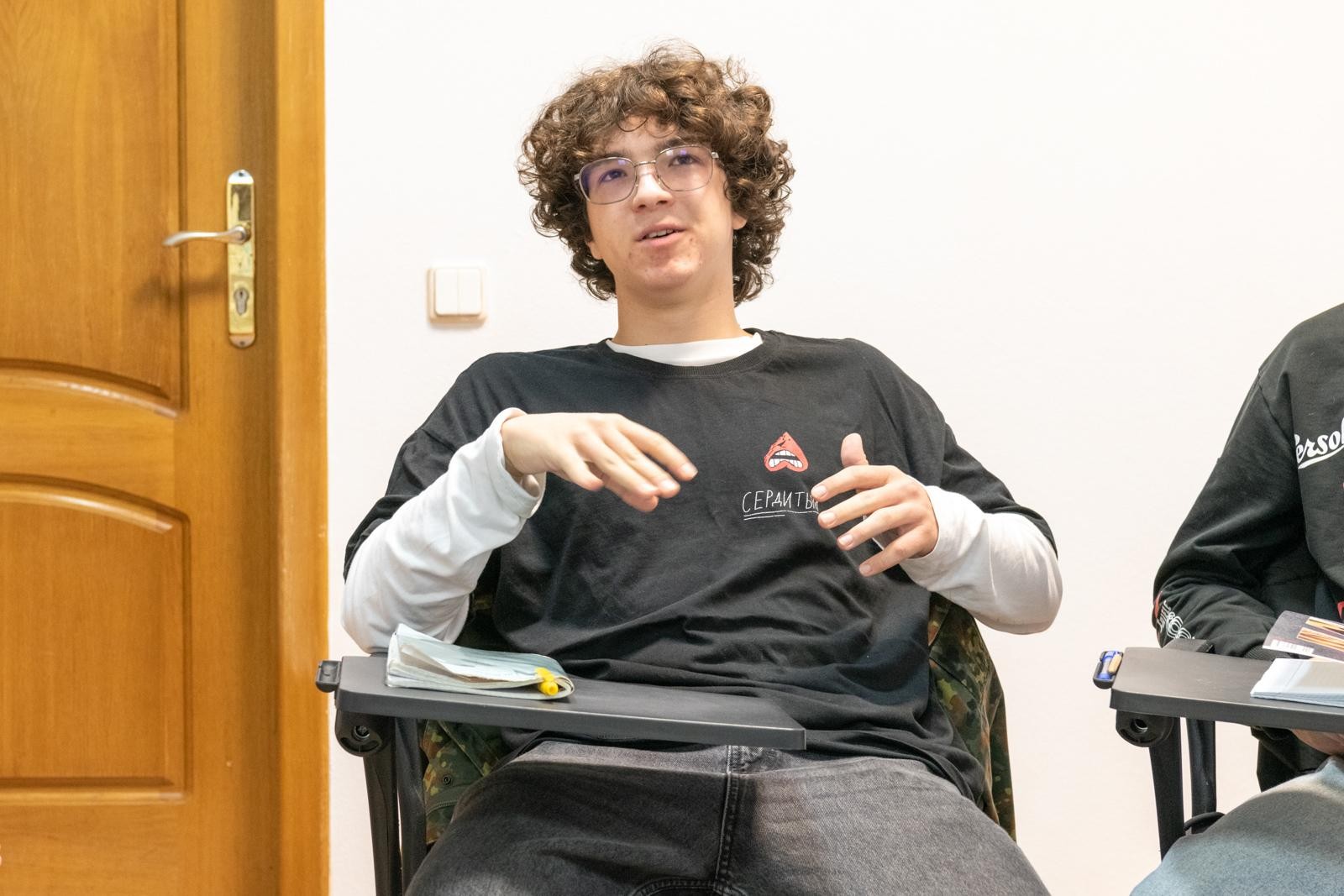 5-Матвей рассказывает что столкнулся в школе с буллингом.jpg