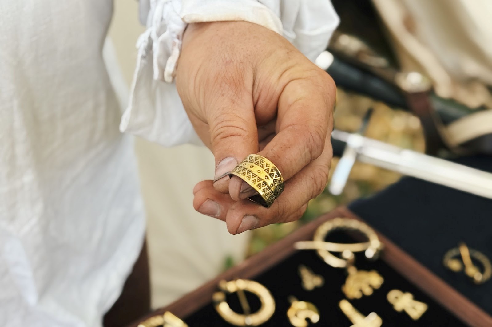 13-Кольцо с орнаментом волчий зуб.jpg