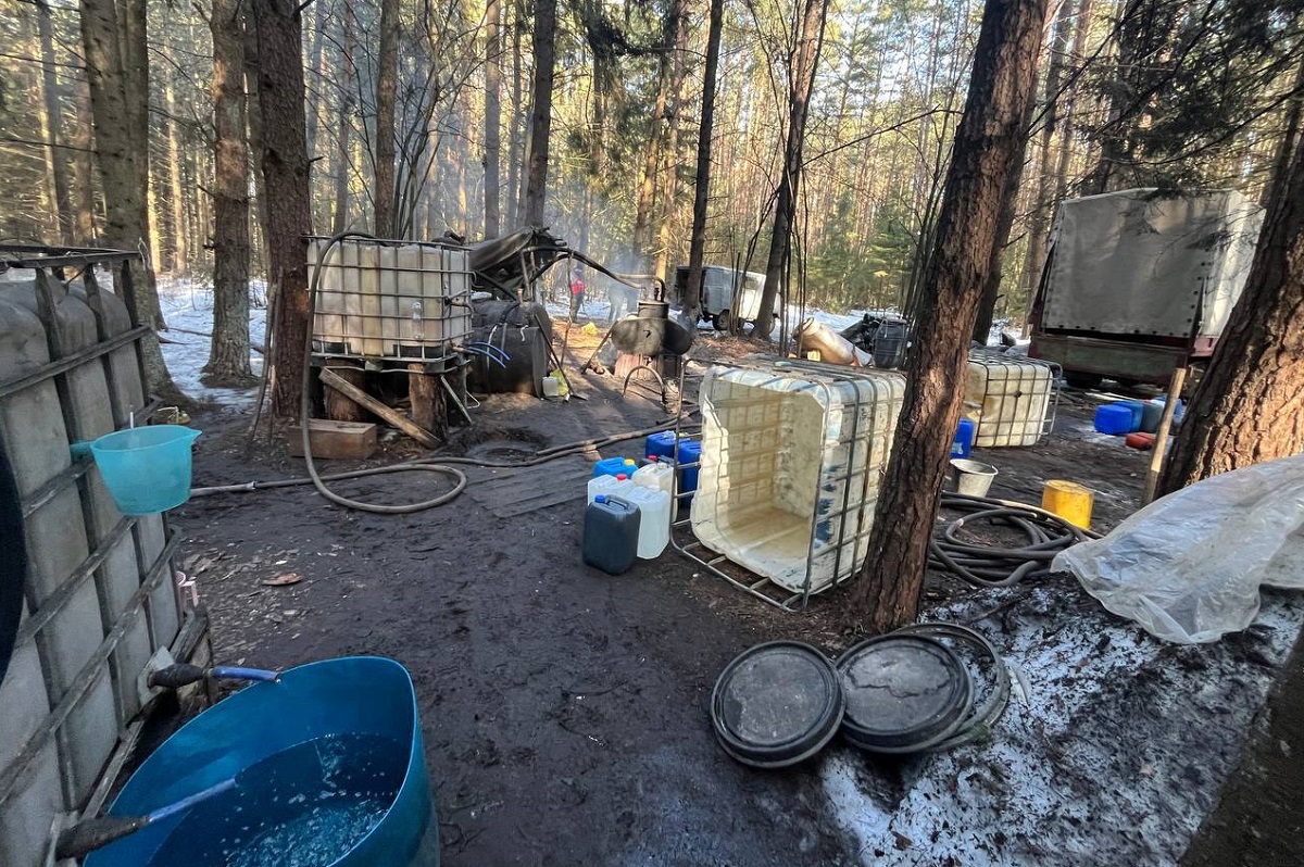 мини-заводик в лесу