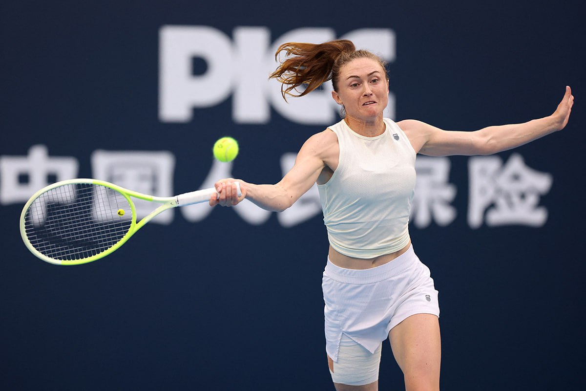 Александра Саснович уступила