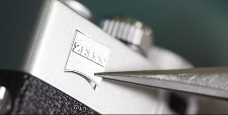 Логотип ZEISS