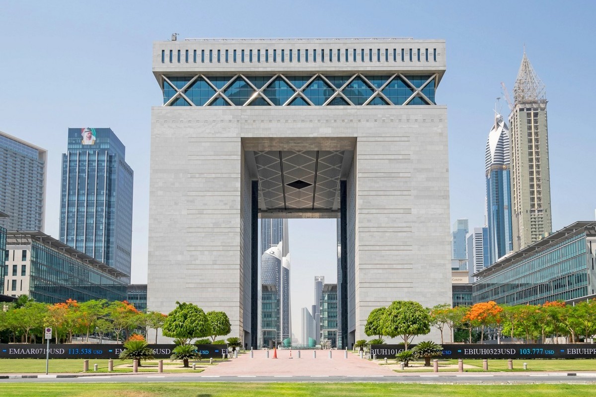 3-Gate Building или Ворота символ Дубая как финансового центра региона.jpg