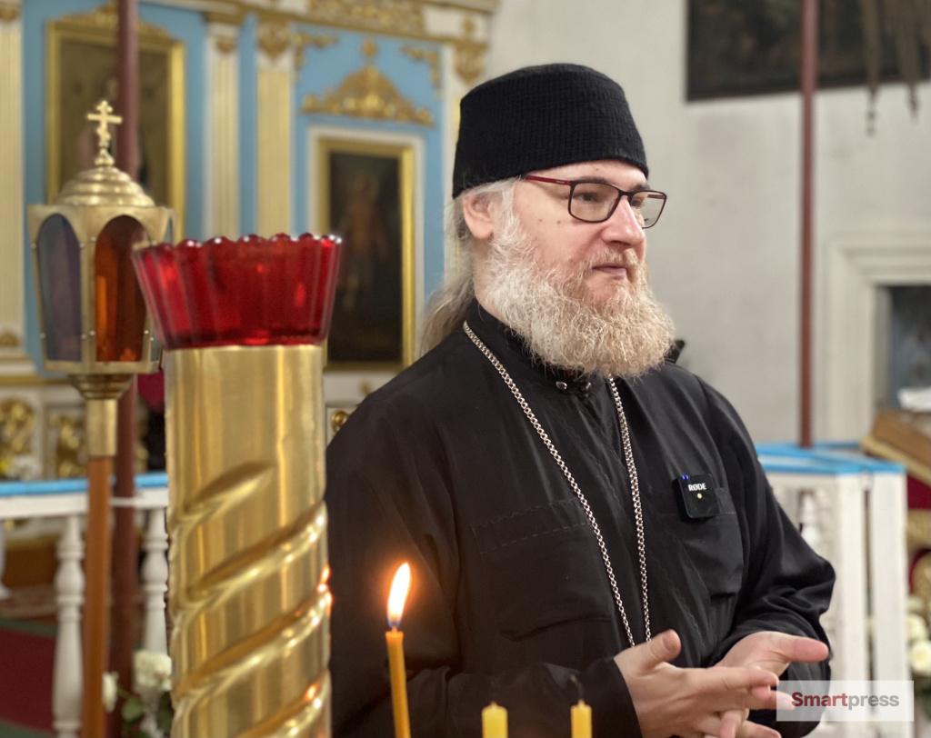 священник православие церковь храм проповедь молитва праздники.jpeg