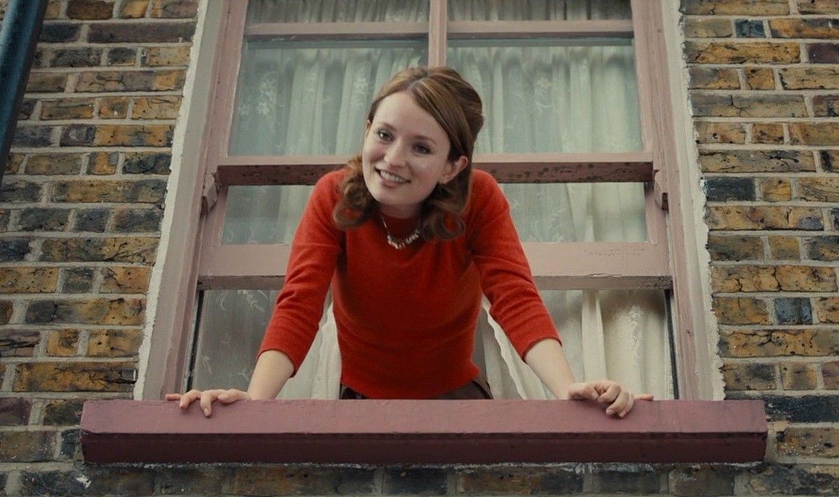 4-Как фоновый свет ночью влияет на сон кадр из фильма Легенда.jpg