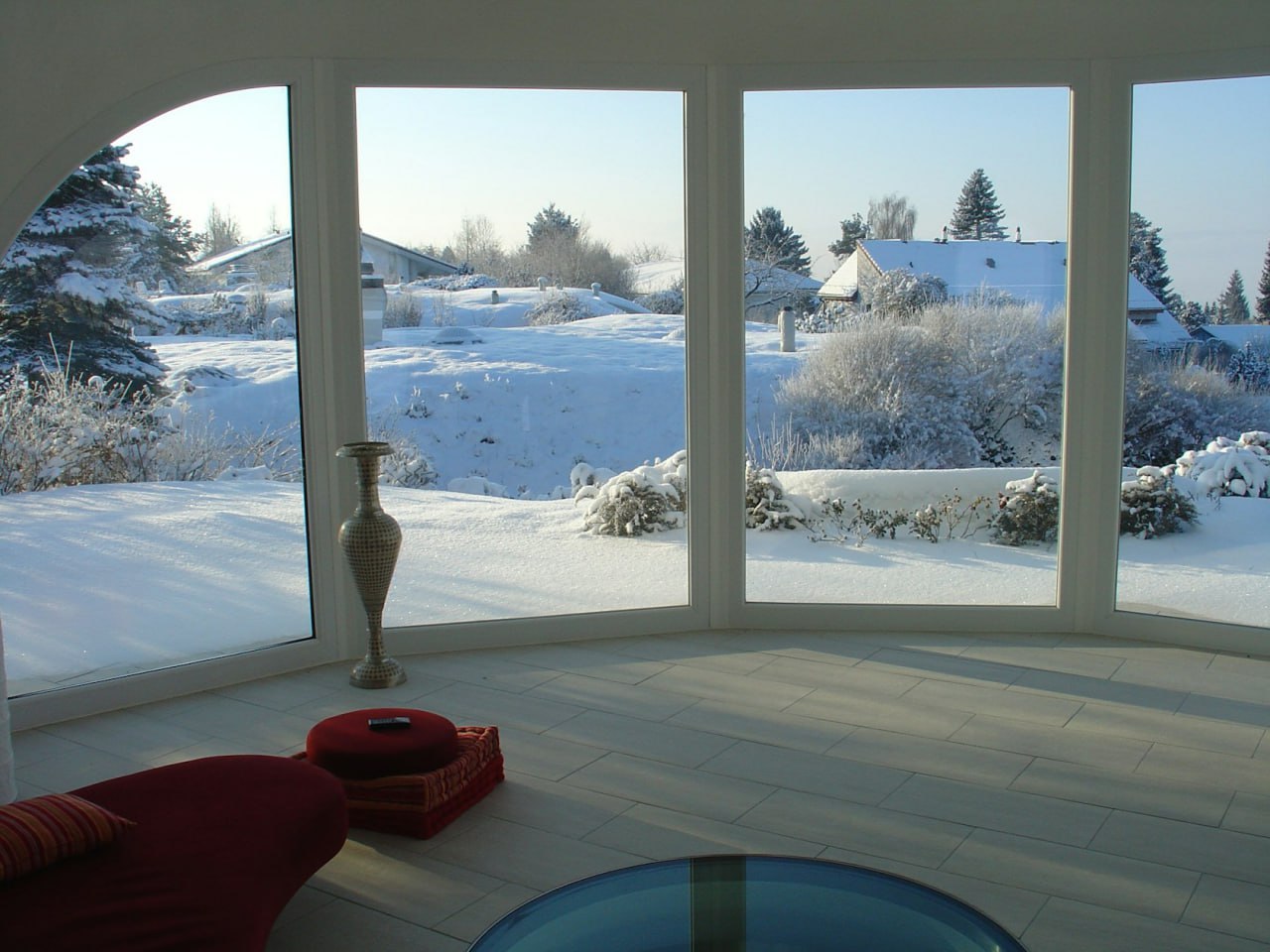 окно в пол на даче