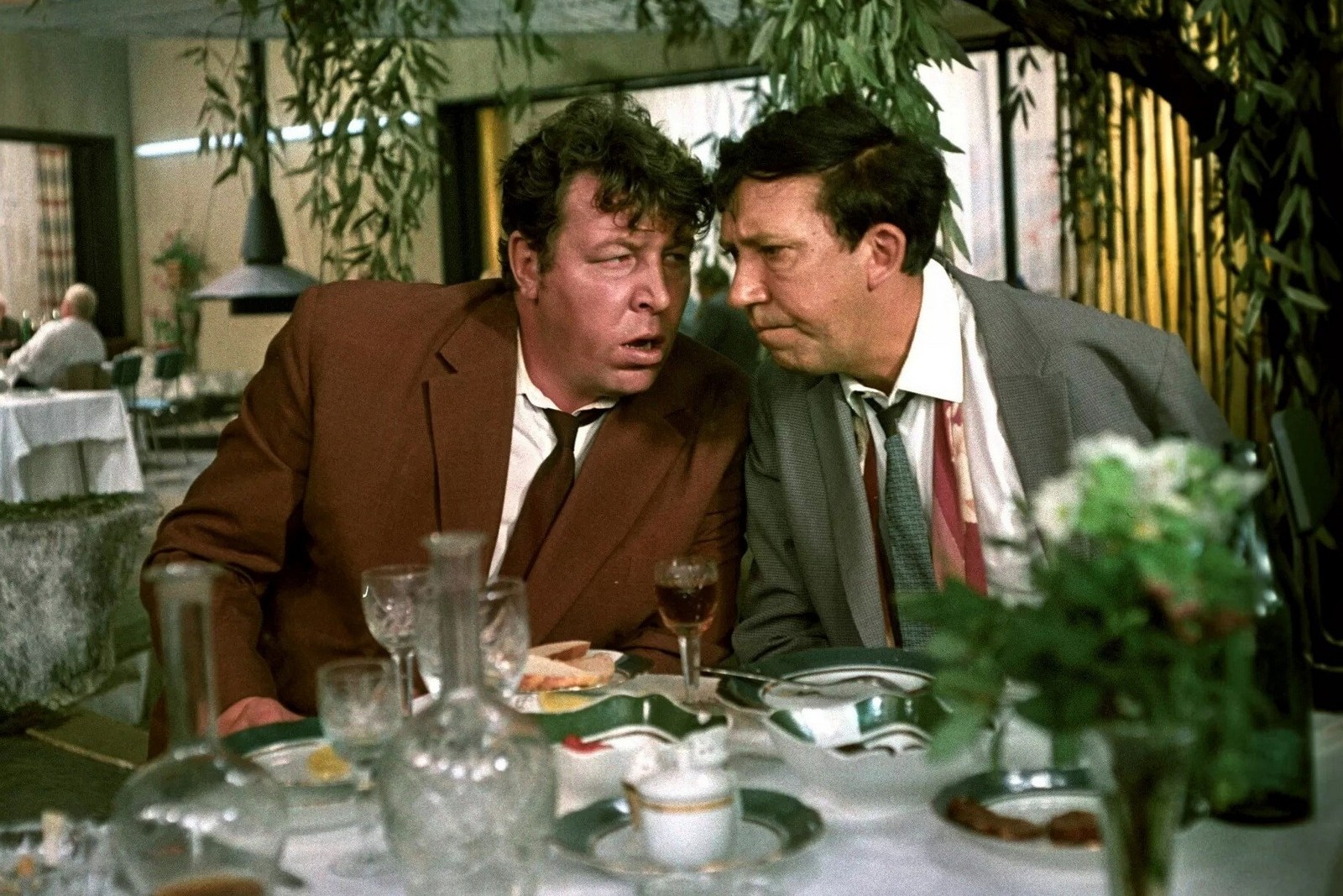 7-Как быстро не пьянеть. Кадр из фильма Бриллиантовая рука.jpg